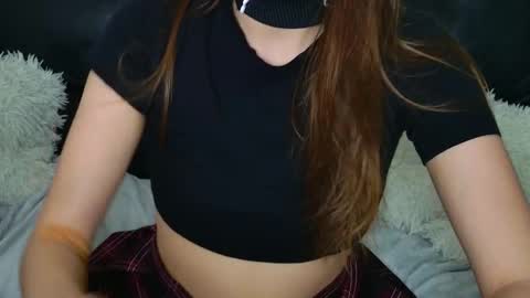 Snapshot of aleniia19 chatting on January 2026 03:06:01 PM Aleniia19 online show from January 2026 03:06:01 PM
