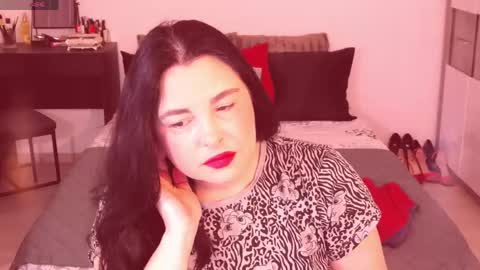 Alenni online show from May 2026 03:01:01 AM