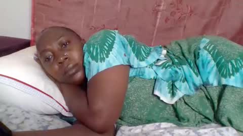 Snapshot of alesha_ chatting on November 2025 06:46:02 PM Noreen Kennth and Emilly online show from November 2025 06:46:02 PM