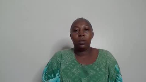 Snapshot of alesha_ chatting on December 2025 06:18:01 AM Noreen Kennth and Emilly online show from December 2025 06:18:01 AM