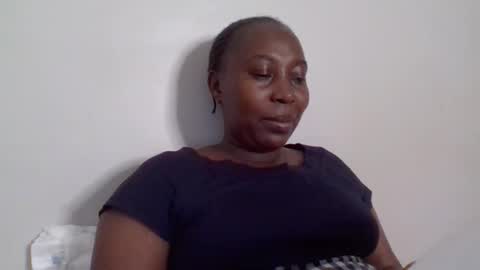 Snapshot of alesha_ chatting on December 2025 07:28:02 AM Noreen Kennth and Emilly online show from December 2025 07:28:02 AM