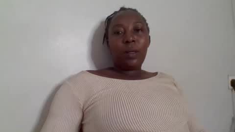 Snapshot of alesha_ chatting on February 2026 05:54:01 PM Noreen Kennth and Emilly online show from February 2026 05:54:01 PM