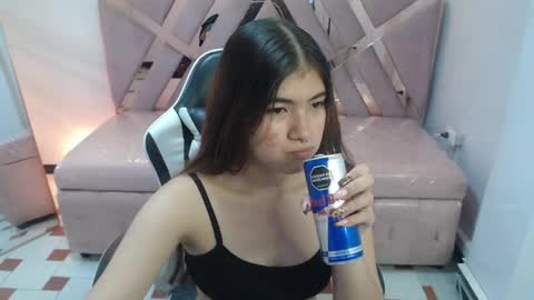 Snapshot of alesia_v chatting on June 2026 03:29:02 AM Live 1000pm 600am COLOMBIAN HOUR online show from June 2026 03:29:02 AM