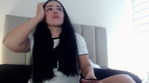 Aleska online show from December 2025 02:59:01 PM