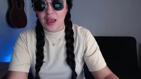 Aleska online show from February 2026 04:06:01 PM