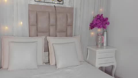 Snapshot of aleska_romanov chatting on September 2025 11:43:01 AM ALESKA online show from September 2025 11:43:01 AM