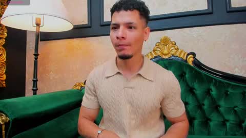 Alessandro King online show from February 2025 12:22:01 PM