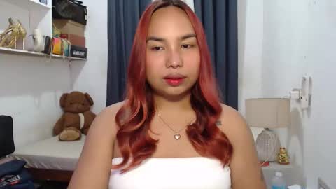 Snapshot of alessandramore chatting on October 2025 04:28:01 PM Alessandra online show from October 2025 04:28:01 PM