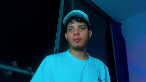 Alessandro online show from October 2025 04:02:02 AM