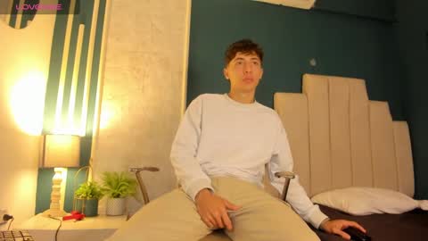 Alessandro Dybala online show from January 2025 12:05:02 PM