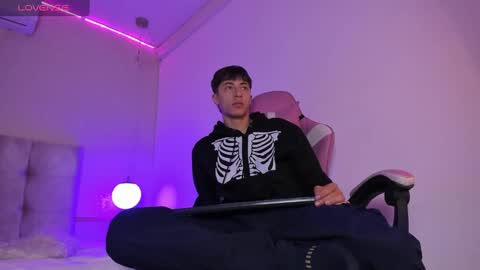 Alessandro Dybala online show from January 2025 12:26:02 PM