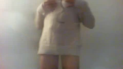 alessia_2025 online show from October 2025 05:12:01 PM