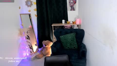 Snapshot of alessia_anderson07 chatting on January 2025 01:54:01 AM Yy  online show from January 2025 01:54:01 AM