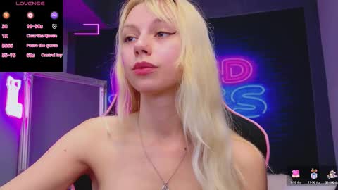 alessiacroft online show from October 2025 04:45:01 AM