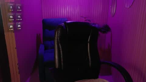 Snapshot of alessiamonroe_ chatting on July 2026 07:27:02 PM alessiamonroe_ online show from July 2026 07:27:02 PM