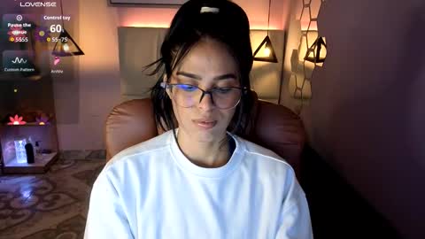 Snapshot of alessiaval chatting on October 2025 02:13:01 PM Valery online show from October 2025 02:13:01 PM