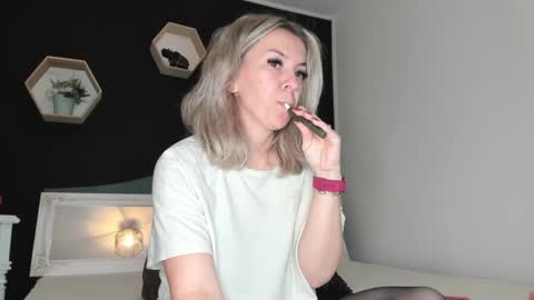 alesys69 online show from March 2025 10:19:02 PM