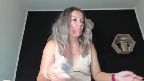 alesys69 online show from September 2025 09:38:01 PM