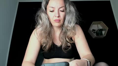 alesys69 online show from May 2026 09:44:02 PM