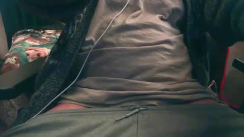 Snapshot of alevil_97 chatting on May 2026 06:07:01 AM Alejo online show from May 2026 06:07:01 AM