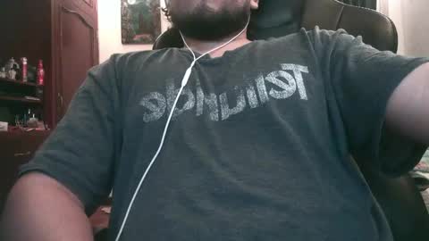 Snapshot of alevil_97 chatting on May 2026 04:09:02 AM Alejo online show from May 2026 04:09:02 AM