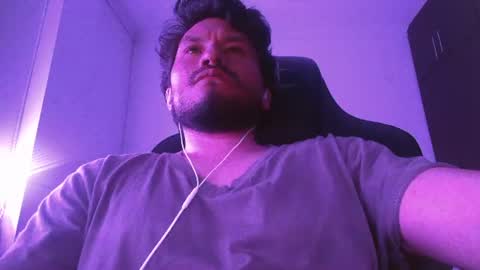 Snapshot of alevil_97 chatting on July 2026 04:49:01 AM Alejo online show from July 2026 04:49:01 AM