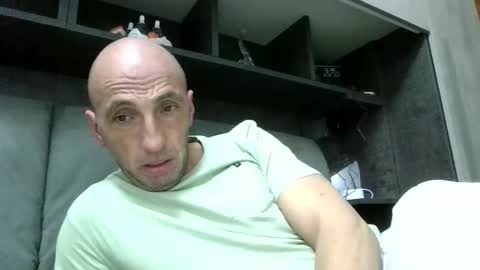 Snapshot of alex120475 chatting on February 2026 02:34:02 AM alex120475 online show from February 2026 02:34:02 AM