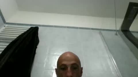 Snapshot of alex120475 chatting on April 2026 07:44:01 AM alex120475 online show from April 2026 07:44:01 AM