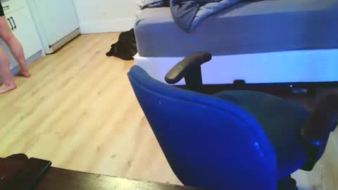 alex42696969 online show from April 2026 02:02:01 AM