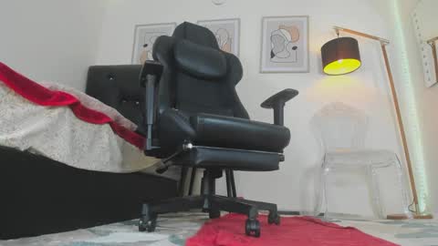 Snapshot of alex4diaz chatting on December 2024 04:25:01 PM Alexa online show from December 2024 04:25:01 PM