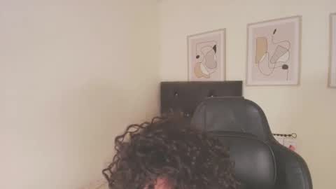 Snapshot of alex4diaz chatting on February 2025 06:20:01 PM Alexa online show from February 2025 06:20:01 PM