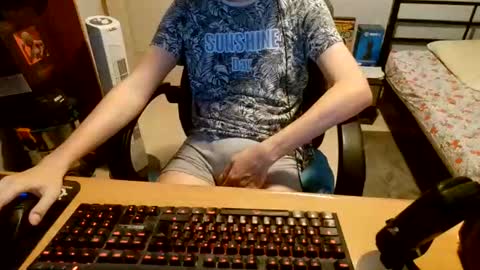 Snapshot of alex97420 chatting on November 2025 07:43:01 PM Alex online show from November 2025 07:43:01 PM