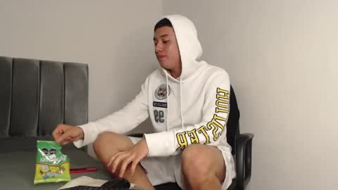 Owen online show from December 2024 03:04:01 AM