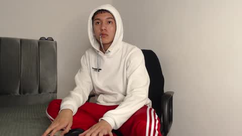 Owen online show from December 2024 02:21:01 AM