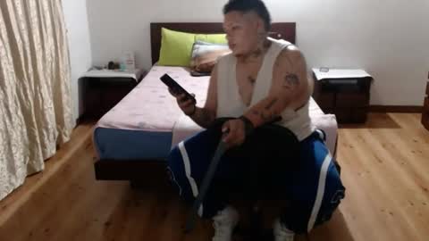 Snapshot of alex_bigclit chatting on November 2025 12:32:01 AM alex_bigclit online show from November 2025 12:32:01 AM