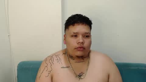 Snapshot of alex_bigclit chatting on November 2025 04:58:02 AM alex_bigclit online show from November 2025 04:58:02 AM