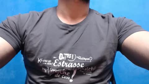 Snapshot of alex_blu chatting on October 2025 07:42:02 AM Alex online show from October 2025 07:42:02 AM