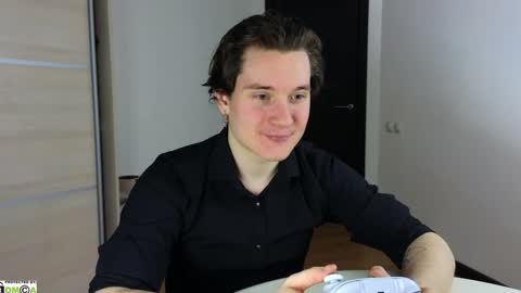 FAVORITE online show from December 2024 10:01:02 PM