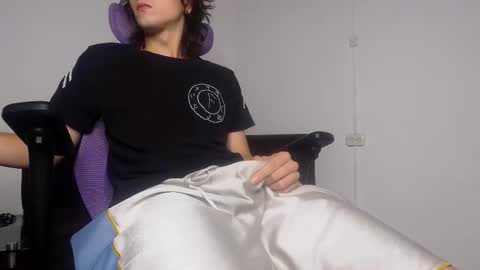 Snapshot of alex_connorr chatting on June 2026 01:06:01 AM alex_connorr online show from June 2026 01:06:01 AM
