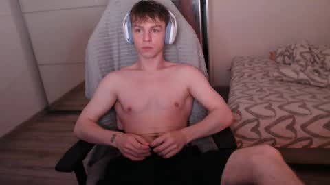 Alex online show from October 2025 07:12:02 PM