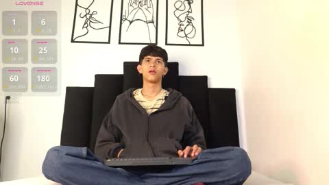 alex_mark_ online show from January 2026 01:24:02 PM