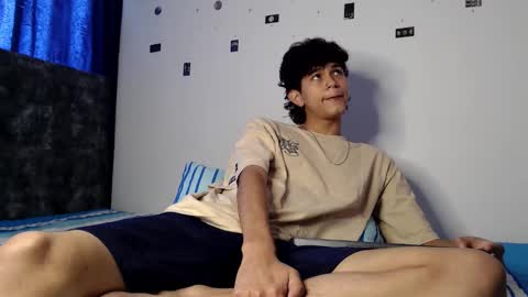 alex_mark_ online show from May 2026 06:59:01 PM