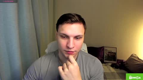 alex_milson online show from April 2026 09:49:02 PM