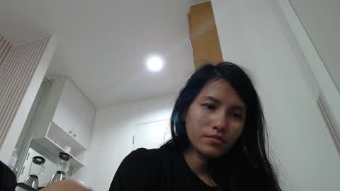 Nicha online show from November 2025 02:28:02 AM