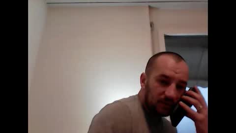 Snapshot of alex_vlad chatting on March 2026 06:15:01 AM Alexandru online show from March 2026 06:15:01 AM