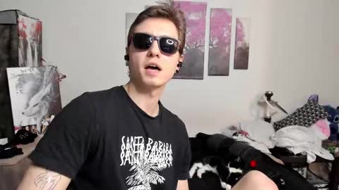 Snapshot of alex_wandhot chatting on February 2025 01:07:01 PM Alex WandHot online show from February 2025 01:07:01 PM