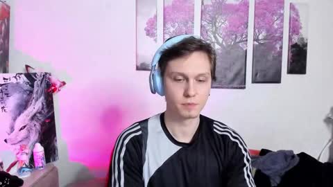 Snapshot of alex_wandhot chatting on March 2025 01:39:01 PM Alex WandHot online show from March 2025 01:39:01 PM