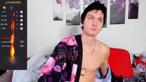 Snapshot of alex_wandhot chatting on November 2025 08:25:01 AM Alex WandHot online show from November 2025 08:25:01 AM