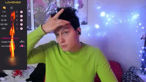 Snapshot of alex_wandhot chatting on January 2026 02:37:02 AM Alex WandHot online show from January 2026 02:37:02 AM