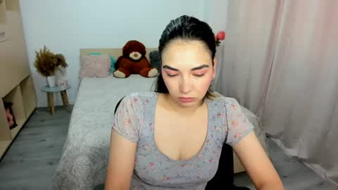Snapshot of alexa_dolly chatting on June 2026 07:51:01 AM Alexa online show from June 2026 07:51:01 AM